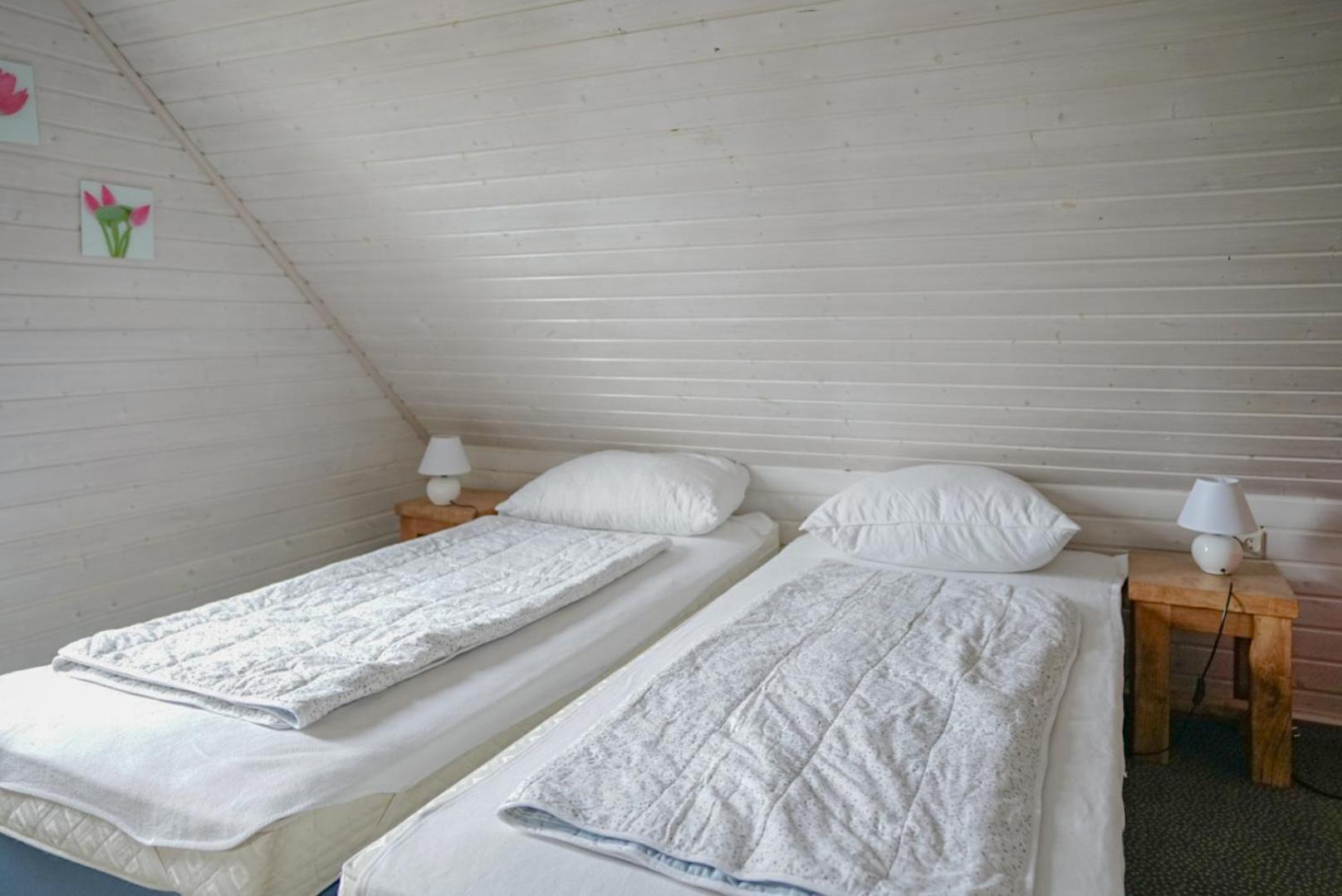 Ferienhaus "Gestiefelter Kater" Am See Im Bergland 키르하임 외부 사진